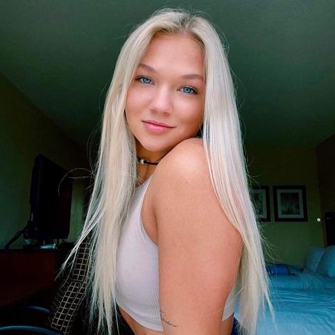 Julia Hart