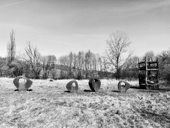 Skulpturen in der Landschaft