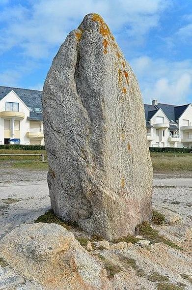 Menhir Signal à #LeCroisic (#LoireAtlantique) Construction Néolithique. Menhir Signal (cad. C) : classement par liste de 1889.
Suite 👉 https://monumentum.fr/monument-historique/pa00108609/le-croisic-menhir-signal
#Patrimoine #MonumentHistorique
Photo CC-BY-SA 4.0 : Selbymay