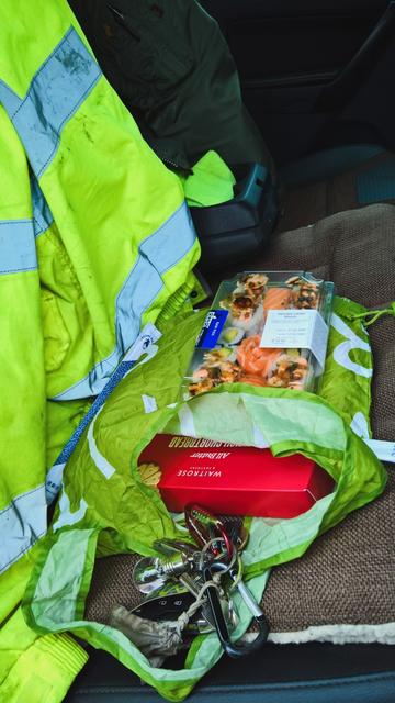 #Lunch and #Biscuits for #Two #SixFooters; for under GB£20 - #AllIn - #Bargain!