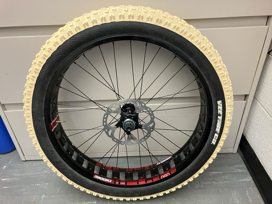 Fat bike wheel laced to a unicycle hub
