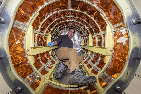 Engineers_prepare_the_ER-2_for_airborne_science_mission,_GLOVE_(AFRC2025-0015-22).jpg