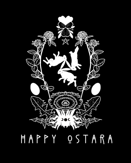 Das Bild ist schwarz mit einer weißen Illustrationen und dem Text „HAPPY OSTARA" unten. Darauf zu sehen sind drei Hasen (der Drei-Hasen-Kreis), Eier und florale Elemente in einem symmetrischen Design abgebildet.