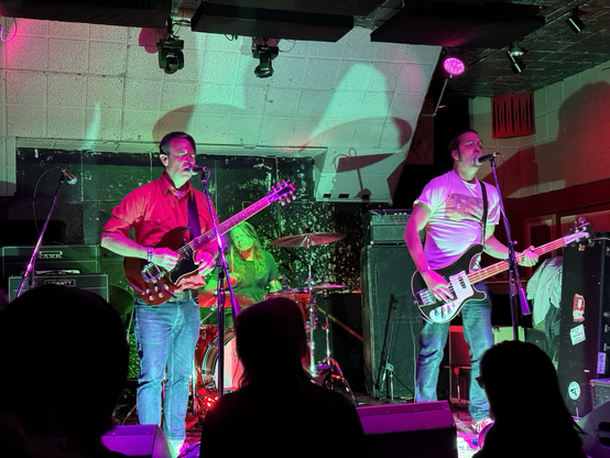 Terry Gross (l-r: guitars/vocals, drums, bass/vocals) killing it on stage at the Kilowatt, SF, March 20. 2025.