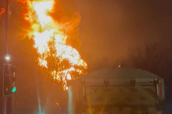 El incendio afectó a una estación eléctrica situada en el oeste de Londres y dejó sin fluido de energía a más de 16.000 viviendas del sector, además del aeropuerto