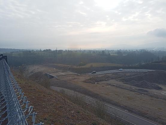 Im Hintergrund der Dinkelberg bei Rheinfelden Minseln, der zerschnitten werden soll.