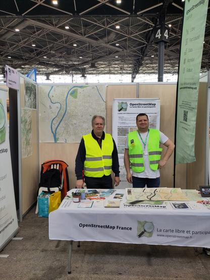 Stand Openstreetmap France (Groupe local de Lyon) au salon Primevère.