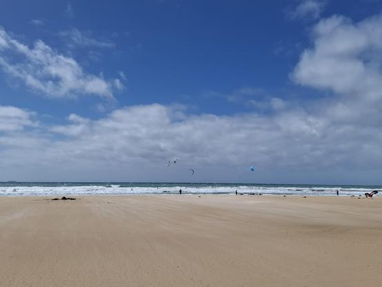 Foto of the beach at Tarif, blue sky
At the street of Gibraltar