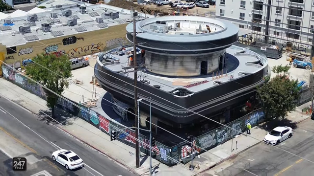 view of property on 1700 block of Santa Monica Blvd under construction