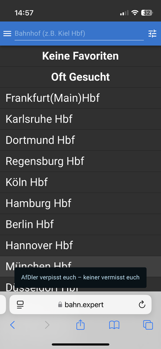 Spartanisch gestaltete Startseite von bahn.expert mit einem kleinen Toast am unteren Ende: „AFDler verpisst euch - keiner vermisst euch“