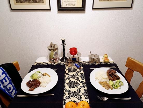 Der Eßtisch ist gedeckt