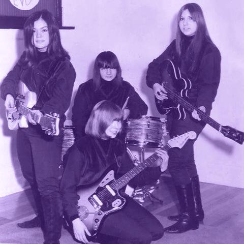~ Sonic Shakedown 70 Cover ~ 
... sap rising ...

enjoy! 🌱🌷 https://www.mixcloud.com/sequinworld/sonic-shakedown-70/