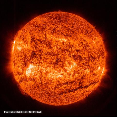 An_M9_4_flare_from_Active_Region_13910_-_November_25,_2024_(SVS5482_-_20241125_AR13910M94_AIA_0304A_PSF_stamped_000305_print).jpg