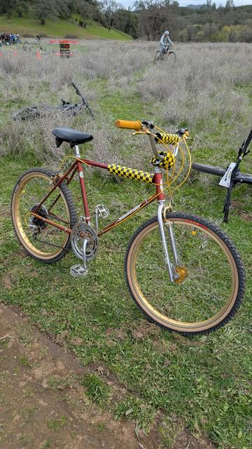 I love this Schwinn Sidewinder, spotted near the start/finish