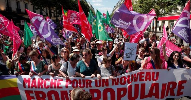 フランス各地で女性が大規模デモ、極右政党に抗議 | ロイター