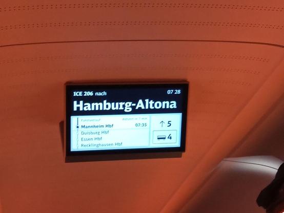 Display im ICE: "ICE 206 nach Hamburg-Altona [ ... ] Mannheim Hbf  Duisburg Hbf Essen Hbf ..."