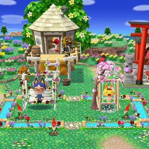 Pantallazo del animal crossing pocket camp, hay un campito verde, al fondo una casa en un árbol y, en frente, rodeado por canales de agua, un par de columpios donde se lo gozan Cati la gata y mi personaje disfrazade de gato. Por ahí desperdigados hay gnomos de jardín