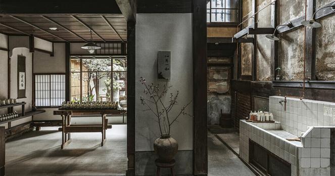 schemata architects' le labo kyoto store welcomes visitors inside a preserved machiya