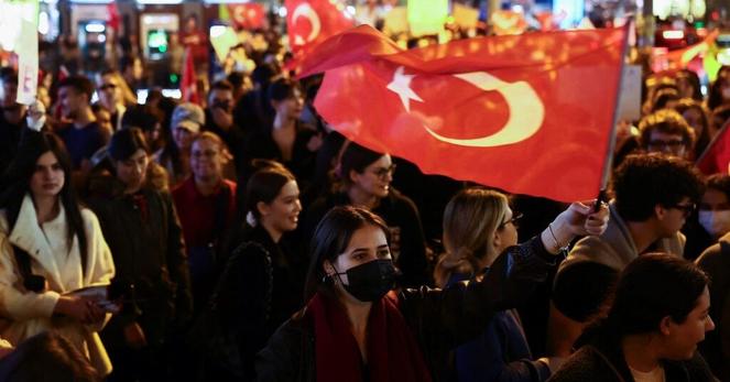 トルコ、抗議デモ参加者約1900人を拘束　海外の非難も一蹴 | ロイター