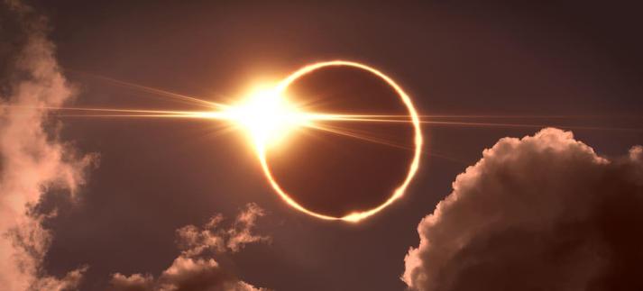 Eclipse de sol / Pitris