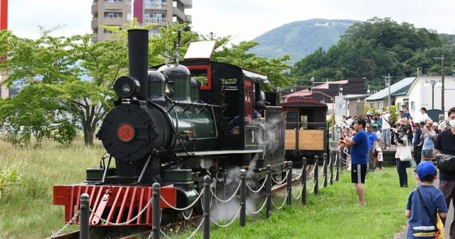 Easy Japanese news in translation: Steam train 'Iron Horse' running in Hokkaido
