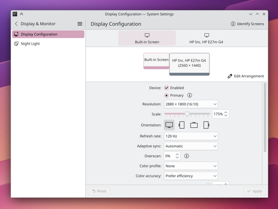 The screenshot shows the display System Setting configuration page when several monitors are detected: the box that allows you to place the monitors relative to each other is now available.