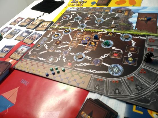 The board of Klang set up in mid-game.