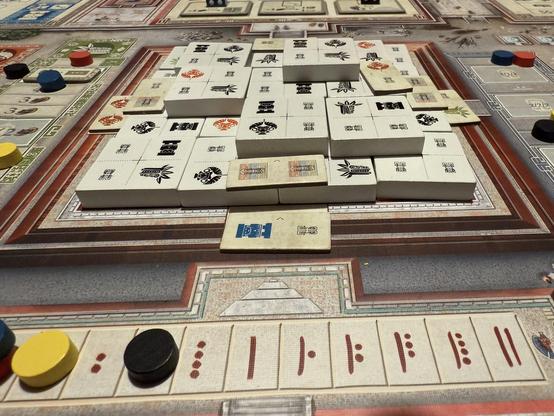 Central ziggurat in Teotihuacan the board game.