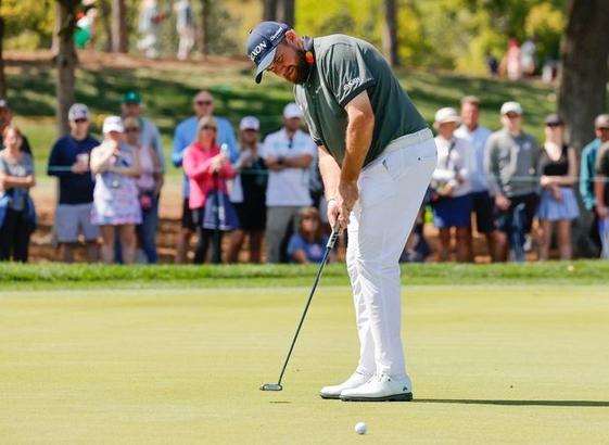 Shane Lowry keeps patient to lurk just two shots off the pace in Tampa