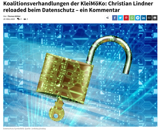Symbolbild Datenschutz, goldenes Vorhängeschloss vor blauer Datenwolke