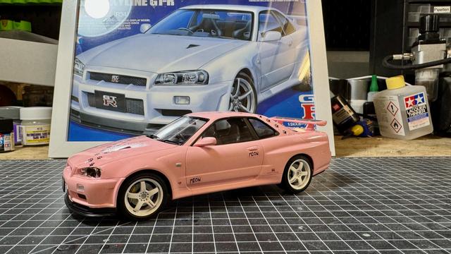 Pink Nissan Skyline GT-R V-Spec II Nür by Tamiya