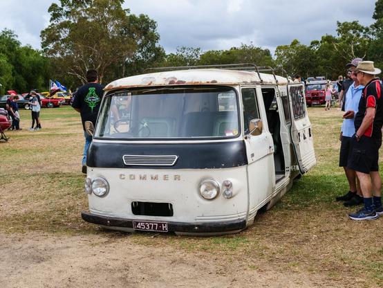 Commer van on air bags