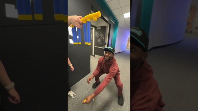 melo knew he had it on lock 🤣 #charlottehornets #lameloball #nba #reactionchallenge