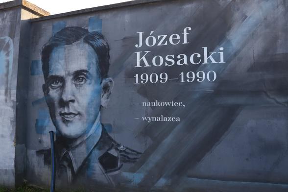 Artwork by Jakub "biko" Bitka, Mateusz Filek & Marcin Papis in Szczecin (Poland) dedicated to Polish scientists and inventors