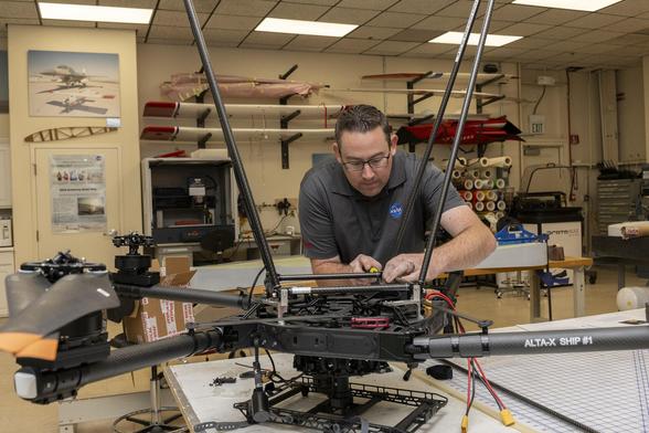 NASA_Drone_Supports_Wildland_Fire_Technology_Demonstration_(AFRC2025-0039-05).jpg
