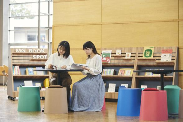 「MG BOOK SPOT」を白金・横浜キャンパスでオープン ～学生の学びを活性化する、本との出会いの場を創設～ | 明治学院大学 “Do for Others”