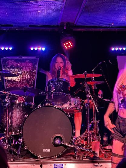 Yeongeun on the drums