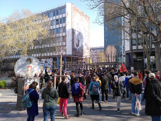 Stand up for science Jussieu Paris