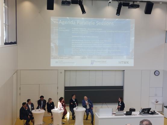 Session Smart City - Wer profitiert wirklich? Podiumsdiskussion