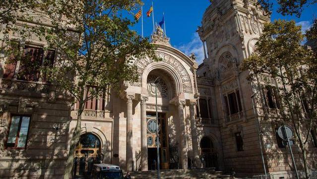 El TSJC argumenta que ordenar la mesura cautelar implicaria avançar-se en la resolució del recurs (Europa Press/David Zorrakino)