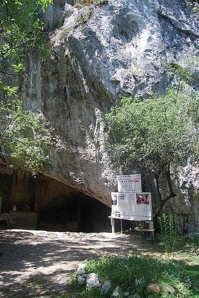 Grotte de la Vache à #Alliat (#Ariège) Construction Préhistoire. Grotte de la Vache (cad. A 232) : inscription par arrêté du 28 janvier 1952.
Suite 👉 https://monumentum.fr/monument-historique/pa00093766/alliat-grotte-de-la-vache
#Patrimoine #MonumentHistorique
Photo CC-BY-SA 4.0 : Kvardek du