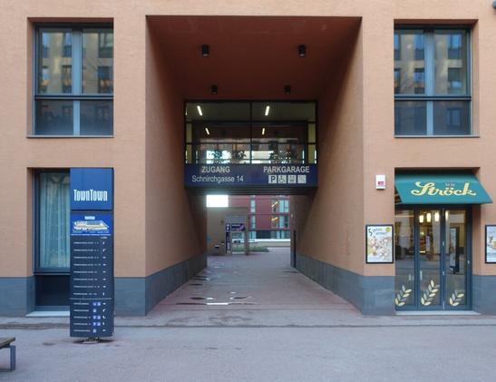 Durchhaus durch Neubaugebäude
