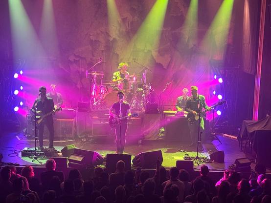 Stereophonics on stage in Seattle at the Neptune theatre 4/3/25