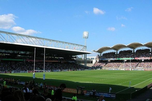 Stade municipal dit stade Gerland à #Lyon7 (#Rhône) Commencé en 1913 pour l'Exposition internationale urbaine et inauguré en 1926, le stade de Gerland est l'œuvre de l'architecte Tony Garnier. Quatre entrées en...
Suite 👉 https://monumentum.fr/monument-historique/pa00117986/lyon-7e-arrondissement-stade-municipal-dit-stade-gerland
#Patrimoine #MonumentHistorique
Photo CC-BY-SA 4.0 : TwoWings