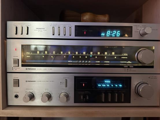 Pioneer SA-520 reference pic (bottom)