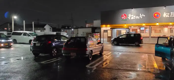 Rear side of Corsa.
This picture was took in parking space of gyūdon chain Matsuya.
There were a lot of JDM cars. 
Toyota Alphard, Sienta, Suzuki Wagon R Stingray, Honda Fit.