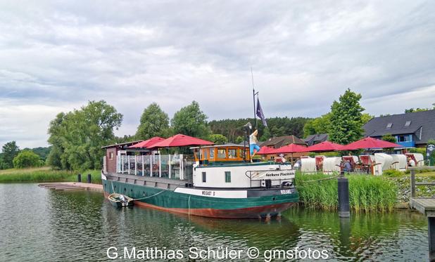 Schwimmendes Fischrestaurant Selin