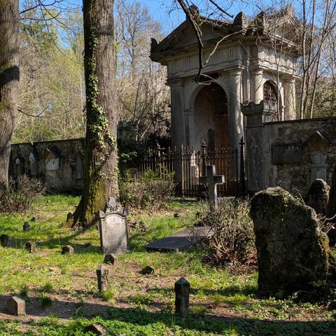 Antico cimitero di Viggiù