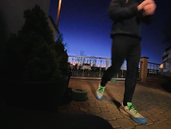 Ende vom Lauf _Nahaufnahme im Hof.