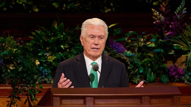 Elder Dieter F. Uchtdorf speaks from the pulpit during the Saturday Afternoon Session of the 195th Annual General Conference of The Church of Jesus Christ of Latter-day Saints.